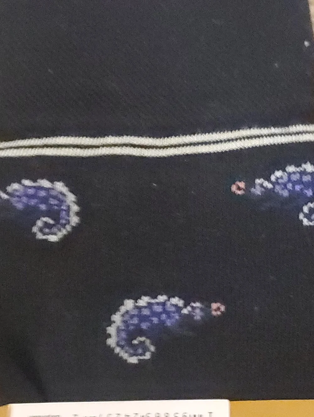 BOMBAS NWT MENS LARGE LIGHTWEIGHT DRESS CALF SOCKS. PAISLEY PRINT Black